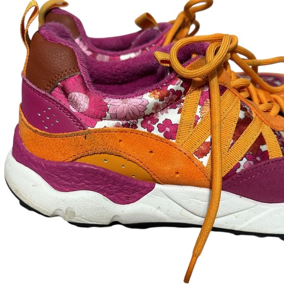 Chelsea & Violet Women’s Lola Pink Multi Floral Print Sneakers Groovy Size 9 - Picture 3 of 12